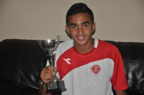  بالصور: اللاعب المميز عبد أطرش يحقق لقب الدوري مع فريقه هبوعيل تل ابيب 